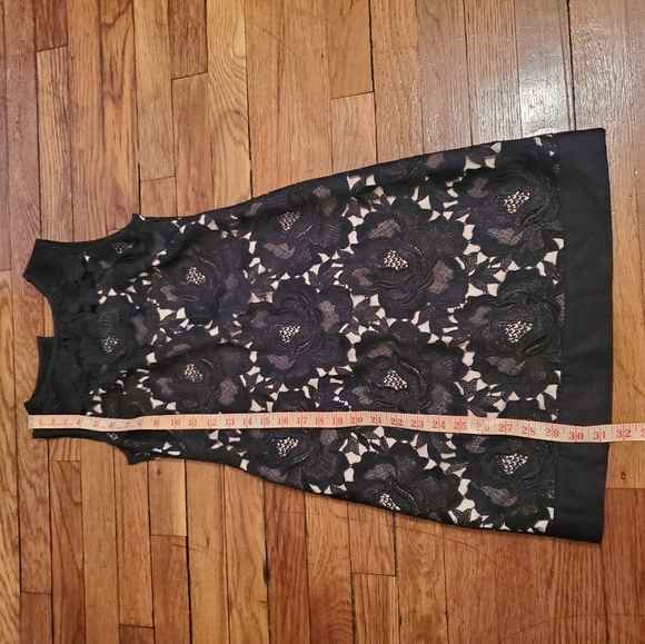 White House Black Market Lace Dress - Picture 8 of 8